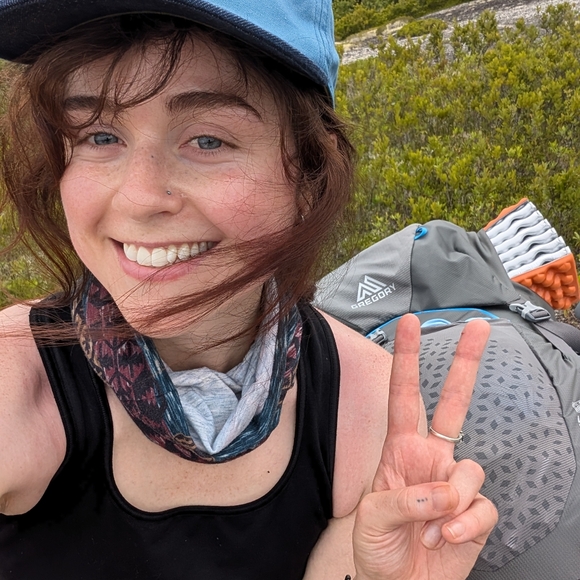 Meet your Posher, Ally - Picture 4 of 5